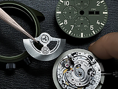 手表进水后零件生锈怎么解决？（豪利时手表除锈及零件修复方法）