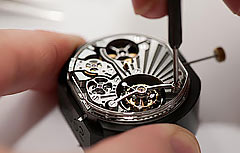 手表维修（豪利时手表表带锈蚀的护理建议）