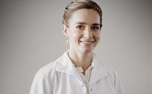 北京豪利时维修中心技师：玛丽